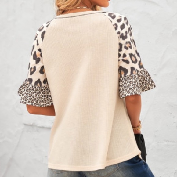 Tan Leopard blouse (RESTOCKING) - Picture 2 of 2